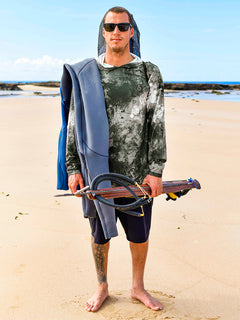 Surf Vitals Balaram Stack Hooded Long Sleeve Shirt - Black